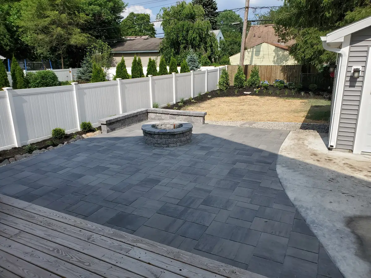 Outdoor kitchen with granite countertop